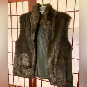 Faux fur reversible vest Small